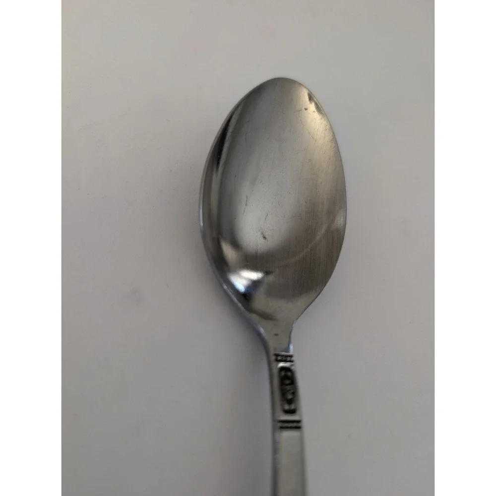United Silver 2 Soup Spoons CASSANDRA Stainless MCM Floral Flower Japan Vintage